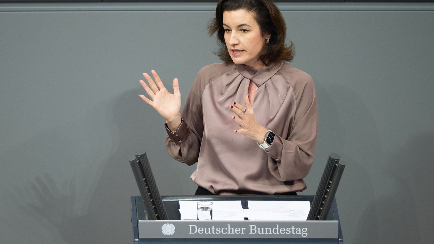 Bundesforschungsministerin Dorothee Bär (CSU) hatte laut Weimer Media für den Erhard-Gipfel bereits zugesagt. (Archivbild) Foto:
