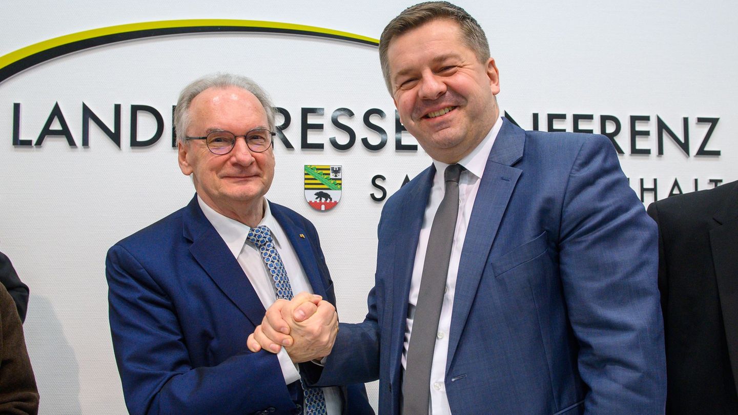 Bleibt noch ein paar Monate Mitglied im Landtag von Sachsen-Anhalt: Reiner Haseloff (CDU) mit seinem designierten Nachfolger Sve