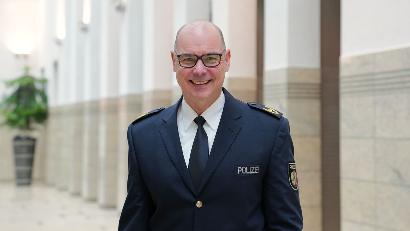 Dirk Hulverscheidt wird neuer Inspekteur der Polizei in NRW Foto: Innenministerium NRW/dpa