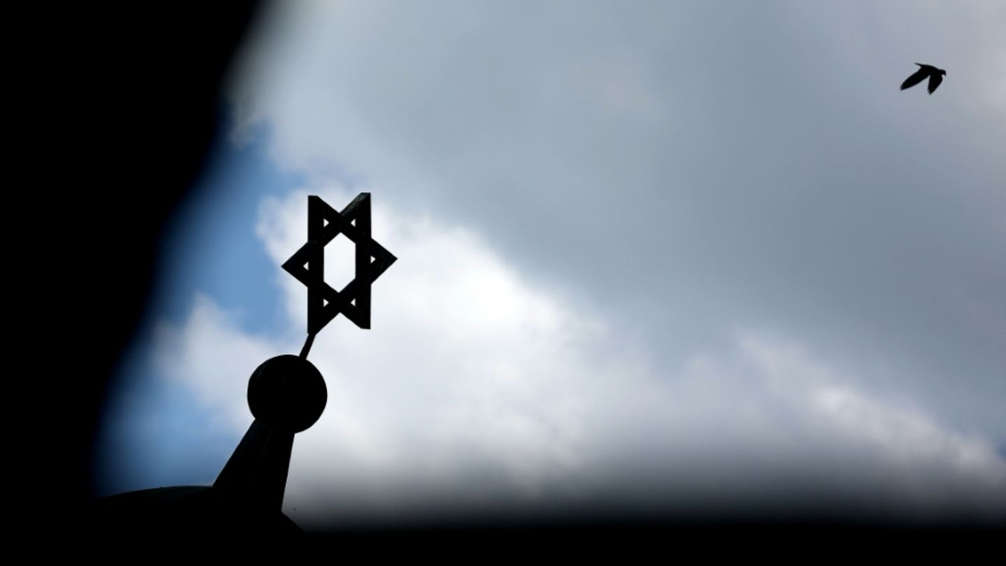 Davidstern auf Synagoge