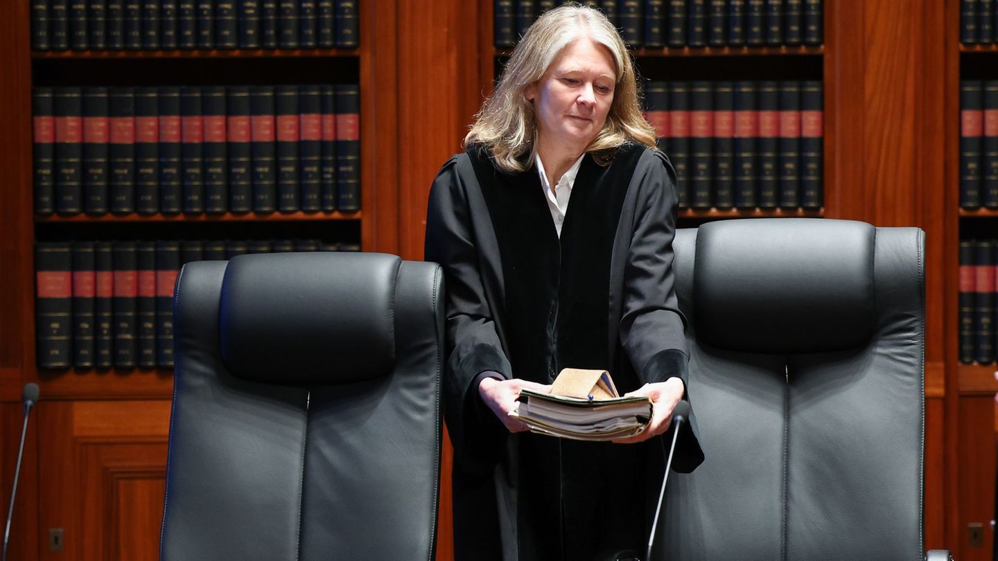 Bei der Abstimmung votierten 97 von 109 Bürgerschaftsabgeordneten für eine weitere Amtszeit für die Präsidentin des Hamburgische