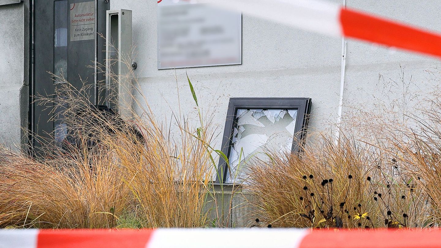 An zwei großen Berliner Krankenhäusern gab es im November eine mutmaßlich politisch motivierte Brandstiftung und eine Explosion