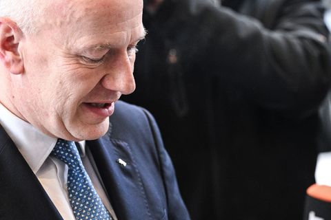 Berlins Regierender Bürgermeister Kai Wegner (CDU) verteidigt sein Verhalten am ersten Tag des Stromausfalls weiterhin. (Archivb