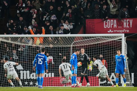 Zweitligist Albacete gelingt gegen Real Madrid die Pokal-Sensation. Foto: Jose Breton/AP/dpa