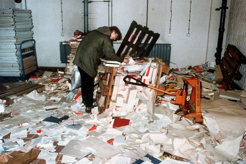Bei der Besetzung der Stasi-Zentrale ging einiges zu Bruch. (Archivbild) Foto: ZB/ADN/dpa