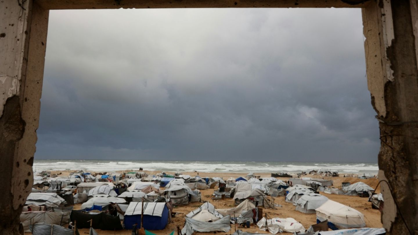 Zeltlager am Strand in der Stadt Gaza