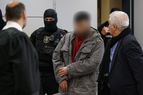 Der Iraker soll dem IS angehört und für ihn gekämpft haben. (Archivbild) Foto: Hendrik Schmidt/dpa