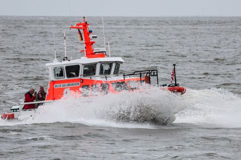 Zwei neue Rettungsboote haben 2025 ihren Dienst aufgenommen. (Archivbild) Foto: Focke Strangmann/dpa