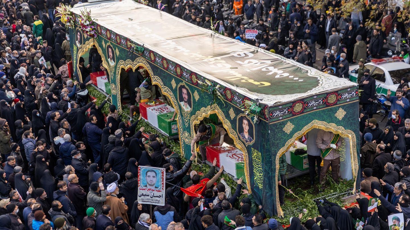 Keine Hinrichtung? Iran-Regime inszeniert Bilder f&uuml;r die Weltb&uuml;hne (Video)