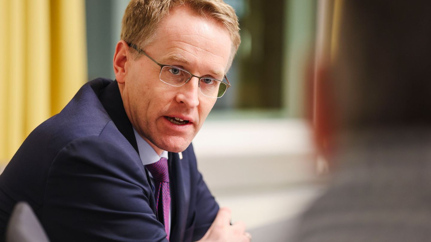 Daniel Günther (CDU) hält nicht viel von Länderfusionen. (Archivbild) Foto: Frank Molter/dpa