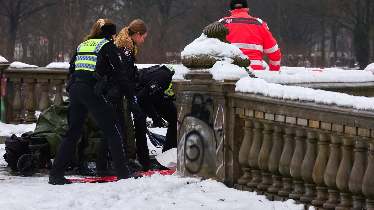 Die Leiche des Mannes war am Dienstag entdeckt worden. (Archivbild) Foto: Marcus Golejewski/dpa
