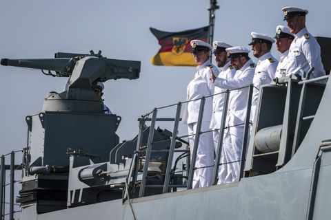 Soldaten auf Marine-Schiff