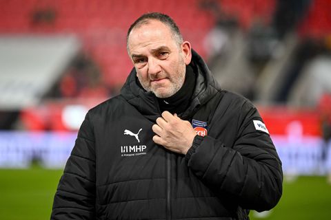 Kann in Wolfsburg die Wende gelingen? Frank Schmidt steht als Tabellenletzter mit Heidenheim enorm unter Druck. Foto: Harry Lang