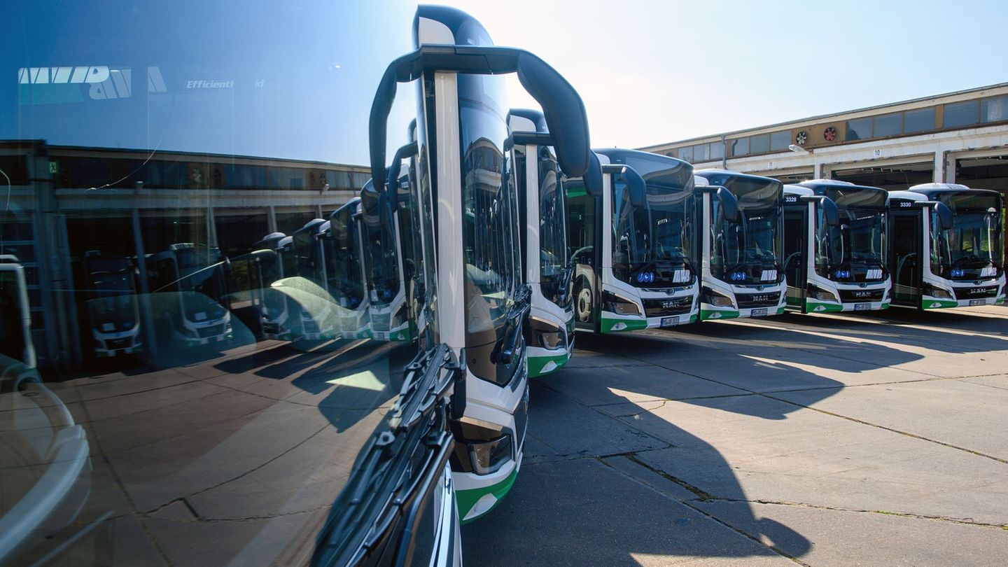 Die Gewerkschaft fordert unter anderem eine 35-Stunden-Woche - die Arbeitgeber halten das für nicht akzeptabel. (Archivbild) Fot