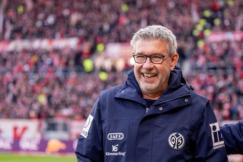 Urs Fischer und Mainz wollen in Köln direkt nachlegen (Archivbild). Foto: Torsten Silz/dpa