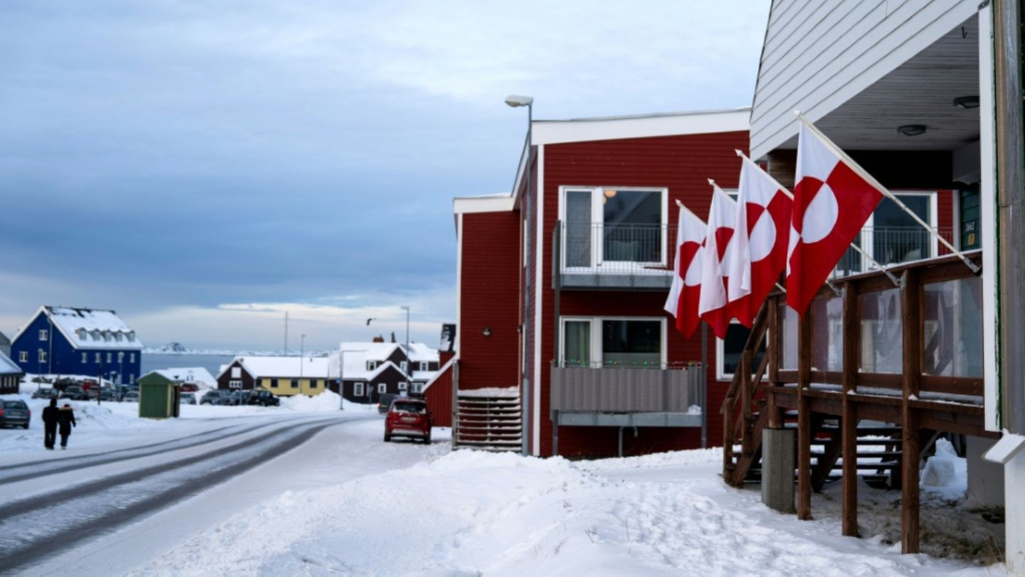 Grönländische Flaggen in der Hauptstadt Nuuk