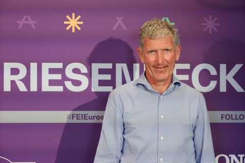 Trauert um eines seiner erfolgreichsten Springpferde: Ludger Beerbaum. (Archivbild) Foto: Friso Gentsch/dpa