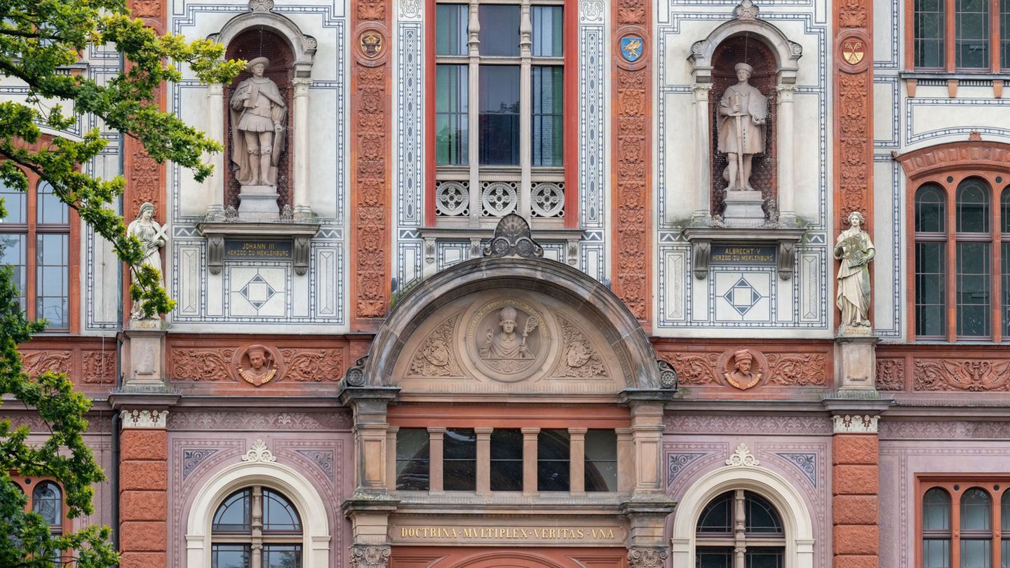 Eine achtköpfige Expertenkommission hat ihre Vorschläge für eine Wissenschafts- und Forschungsstrategie für MV vorgelegt. (Archi