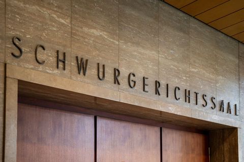 Das Landgericht Hof hat bereits 60 Verhandlungstage angesetzt. (Archivbild) Foto: Daniel Vogl/dpa