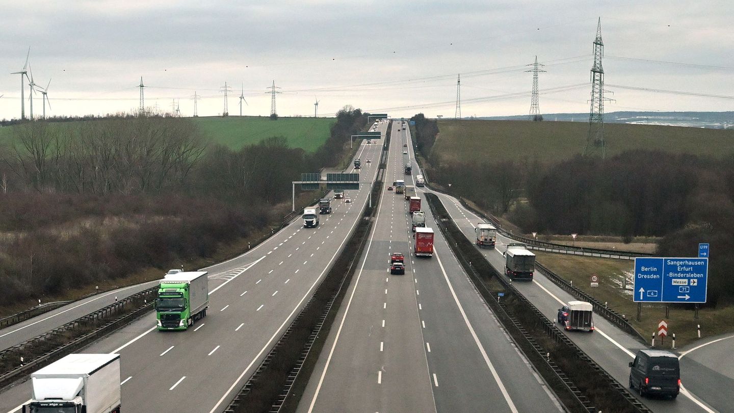 Heute bleibt es meist trocken, Glätte ist nur noch vereinzelt ein Thema. (Archivbild) Foto: Martin Schutt/dpa