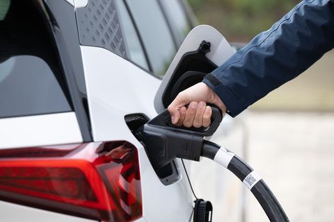 Die neue Kaufprämie für Elektroautos soll rückwirkend ab Jahresanfang gelten. Foto: Sebastian Kahnert/dpa