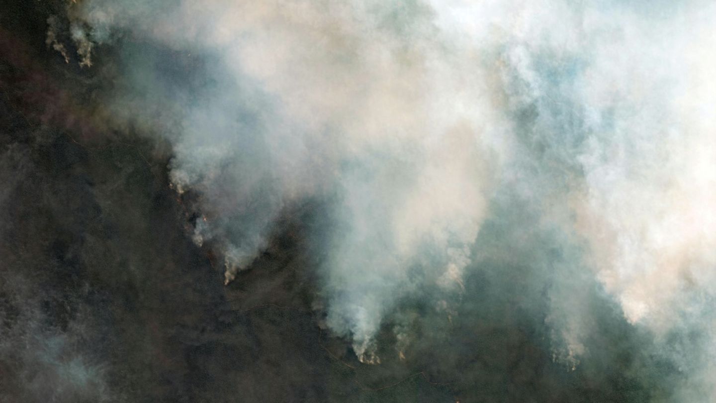 Satellitenaufnahme von Buschfeuer in Victoria