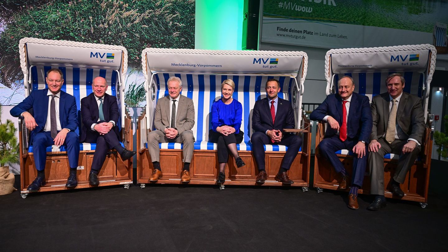 Kein MV-Event ohne Strandkorb: MV-Ministerpräsidentin Manuela Schwesig (SPD) ist stolz, dass der Nordosten als erstes Bundesland