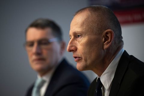 Gute Zahlen für den Rostocker Überseehafen konnten die Geschäftsführung von Rostock Port vermelden. Foto: Philip Dulian/dpa