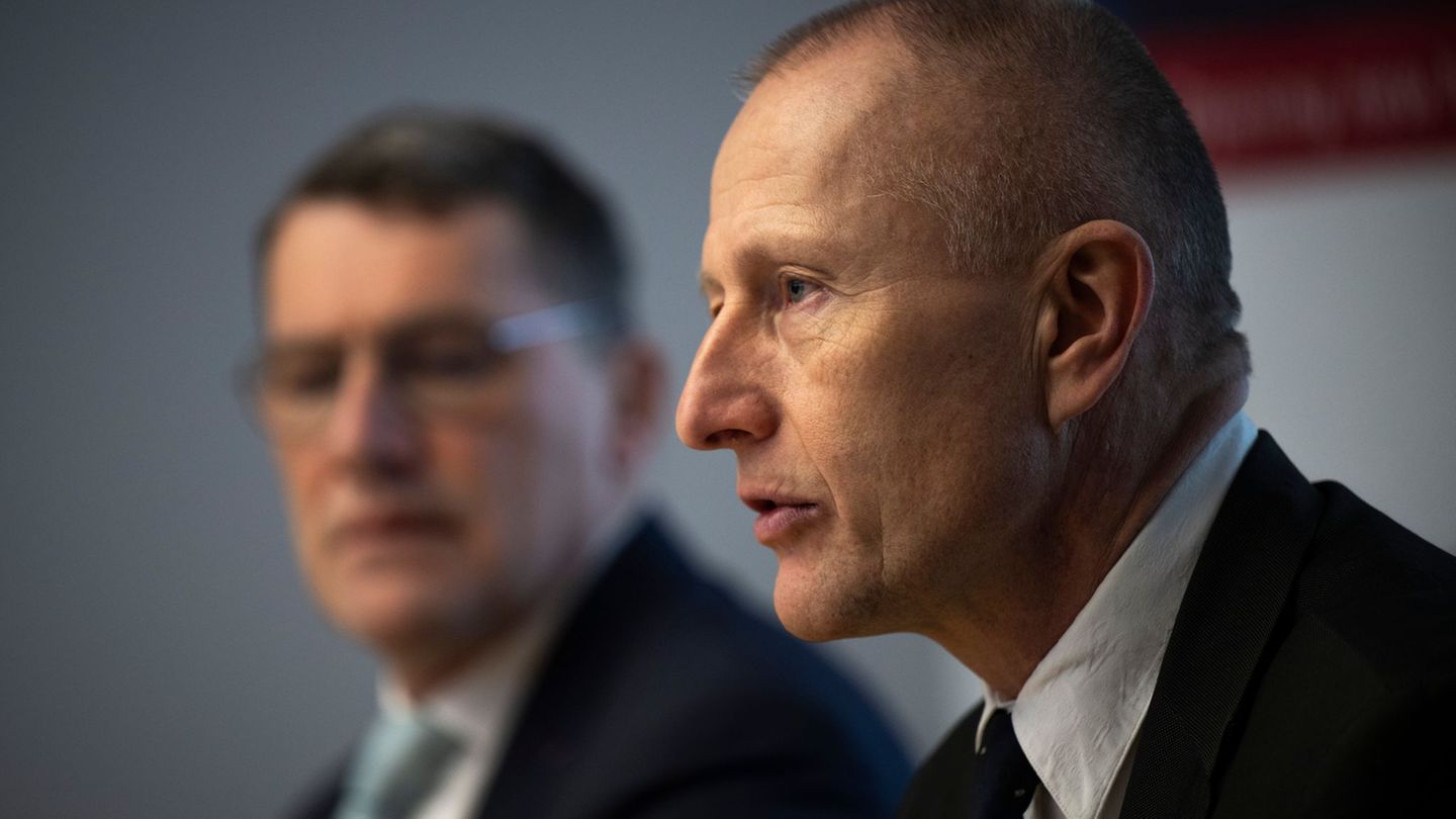 Gute Zahlen für den Rostocker Überseehafen konnten die Geschäftsführung von Rostock Port vermelden. Foto: Philip Dulian/dpa