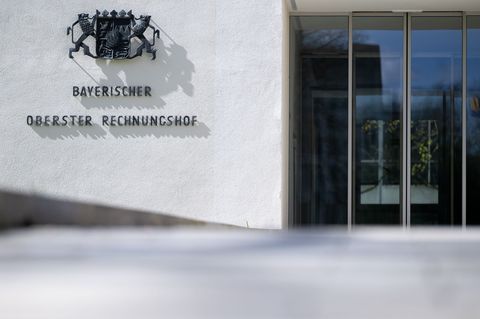 Der ORH will, dass der Freistaat nicht freiwillig zu viel für die Bahn zahlt. (Archivbild) Foto: Sven Hoppe/dpa