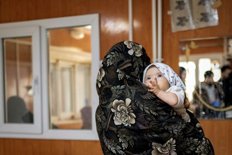 Frau und Kind in Afghanistan