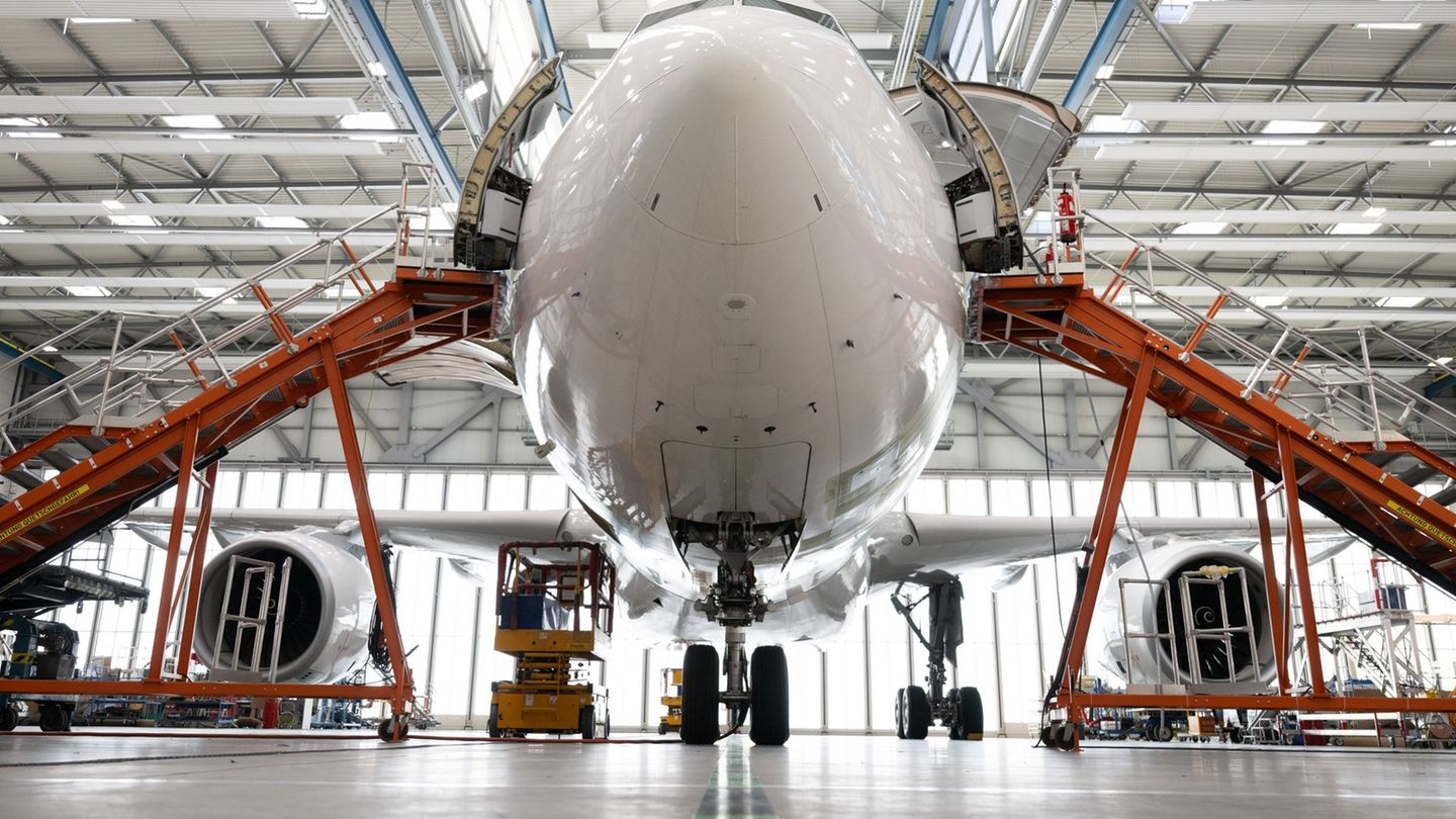 Die Elbe Flugzeugwerke (EFW) sind eine Tochtergesellschaft von ST Engineering (Singapur) und Airbus. (Archivbild) Foto: Sebastia