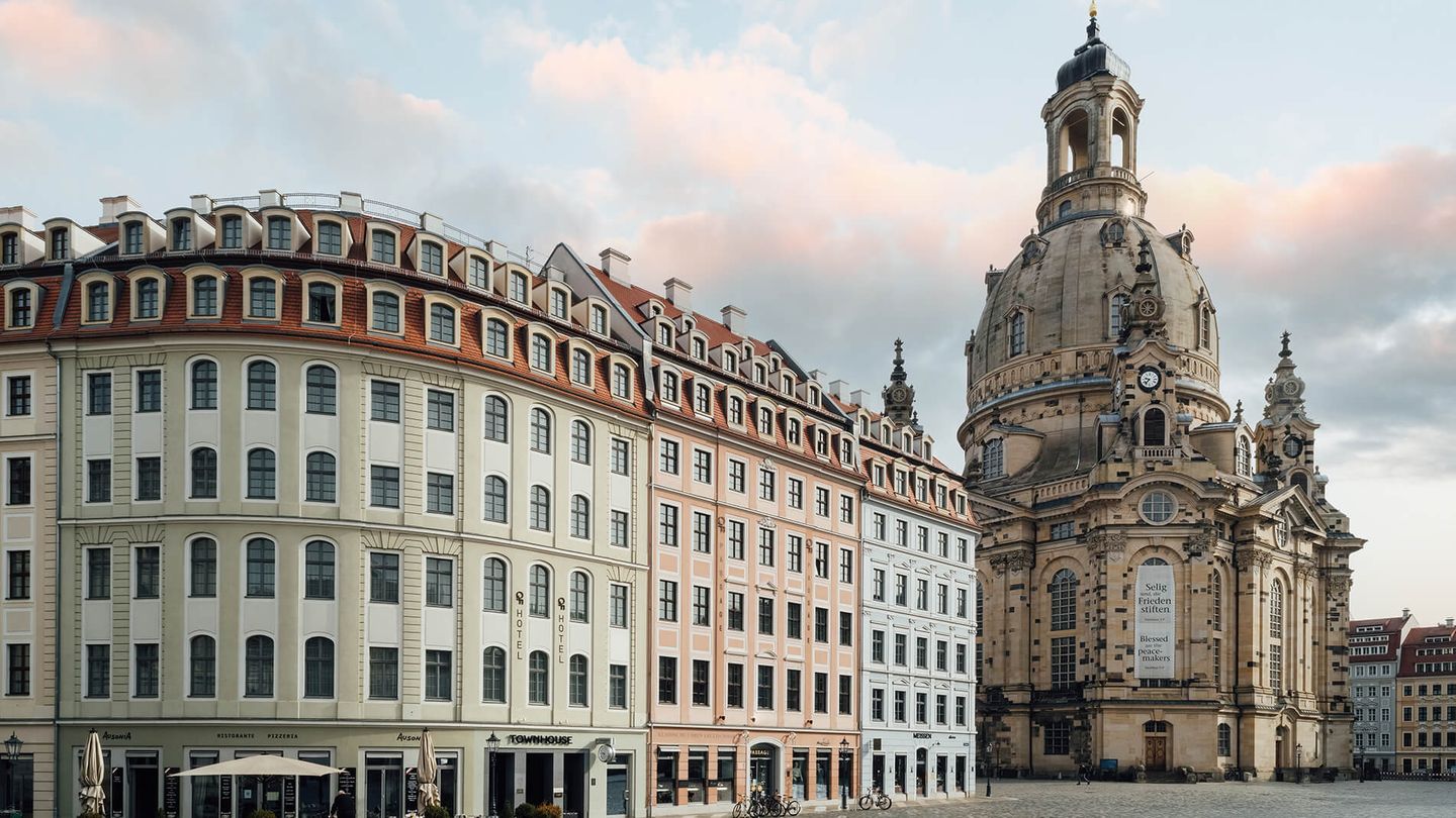 Die Revo-Gruppe betreibt rund 250 Hotels – darunter auch das Vagabond Townhouse Hotel in Dresden (siehe Foto). Jetzt hat die Gruppe für rund 140 ihrer Gesellschaften Insolvenz in Eigenverwaltung eingereicht. Darunter sind 125 Hotels mit etwa 5500 Mitarbeitern in Deutschland und Österreich, die aber weitergeführt werden sollen, wie das Unternehmen weiter mitteilte