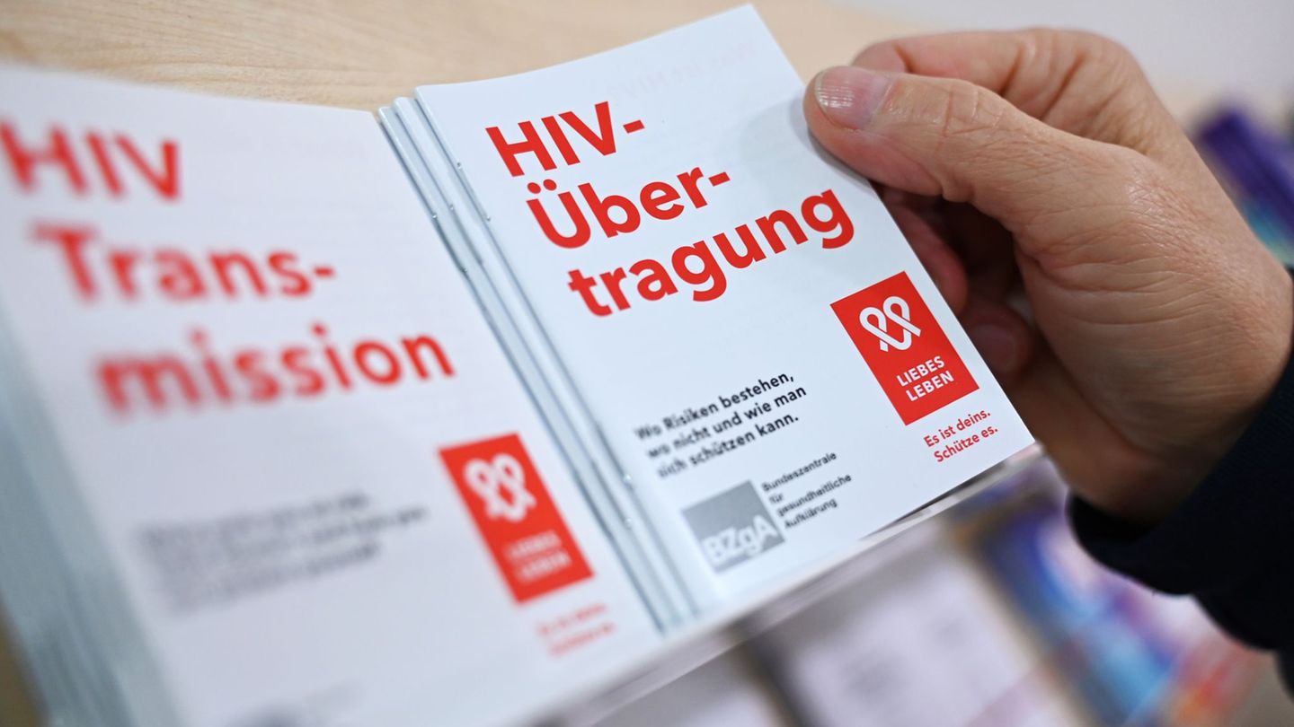 Beratung zu sexuell übertragbaren Krankheiten und HIV-Tests sollten landesweit angeboten werden, sagt Gesundheitsministerin Stef