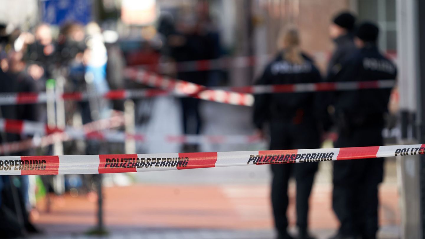 Knapp sechs Jahre nach dem rassistischen Anschlag von Hanau ist ein bei der Tat schwer verletztes Opfer gestorben. (Archivbild)