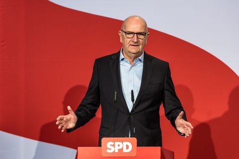 Die Brandenburger SPD unter Ministerpräsident und Landeschef Dietmar Woidke hat sich für Koalitionsverhandlungen mit der CDU ent