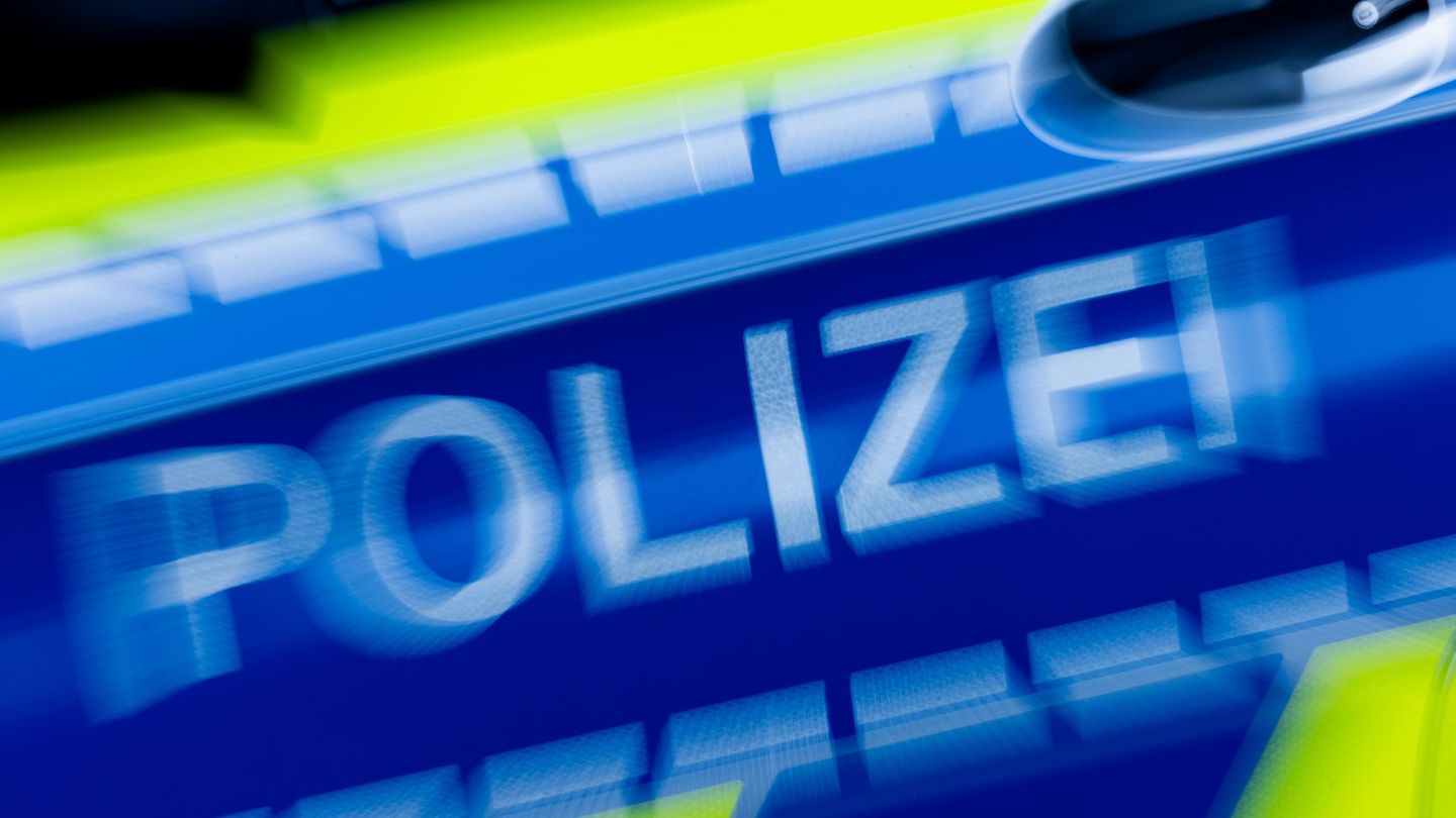 Die Polizei ermittelt gegen den 67-Jährigen (Symbolbild) Foto: Rolf Vennenbernd/dpa