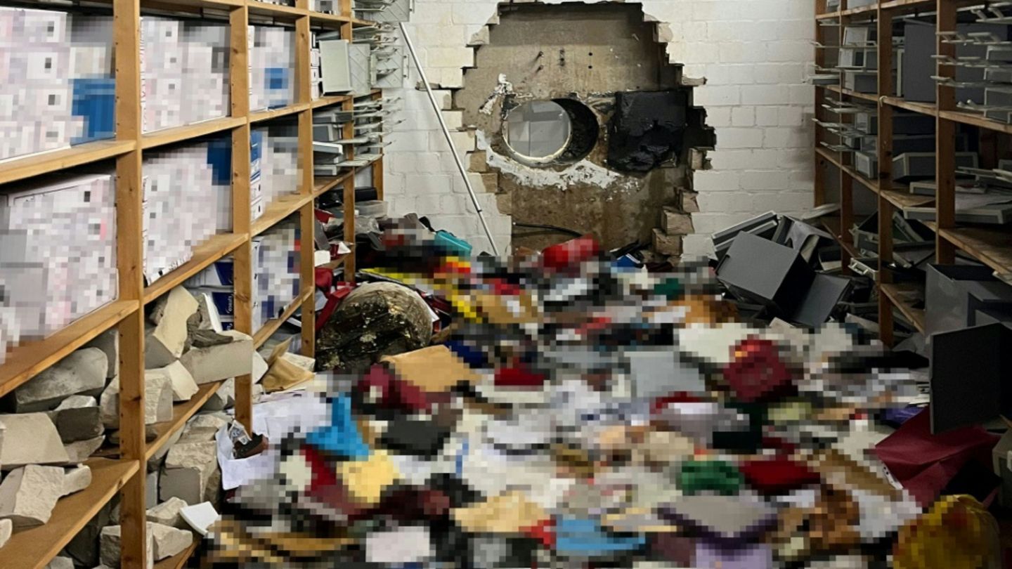 Tresorraum nach dem Einbruch