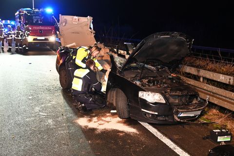 Die Ursache für den Unfall ist noch unklar. Foto: Guido Bludau/dpa
