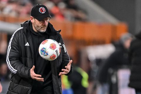 Union-Trainer Steffen Baumgart will auch in Stuttgart punkten. (Archivbild) Foto: Harry Langer/dpa