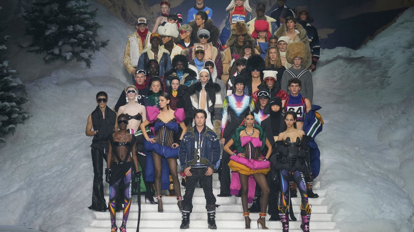 Der kanadische Schauspieler Hudson Williams (Mitte) gab bei der Modewoche in Mailand sein Debüt auf dem Laufsteg. Foto: Antonio