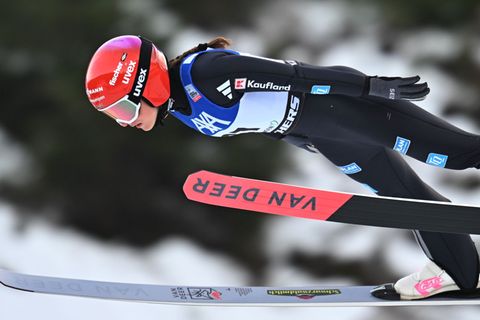 Nathalie Armbruster ist in Oberhof die beste deutsche Kombiniererin. Foto: Hendrik Schmidt/dpa