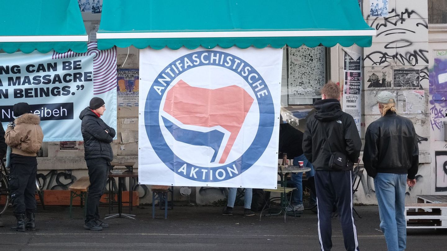 Juliane Nagel warnt vor einer Eskalation rund um den Demo-Tag in Leipzig-Connewitz. Foto: Sebastian Willnow/dpa