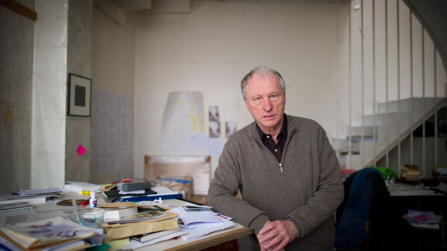 Valère Novarina ist im Alter von 83 Jahren gestorben. (Archivbild) Foto: Martin Bureau/AFP/dpa