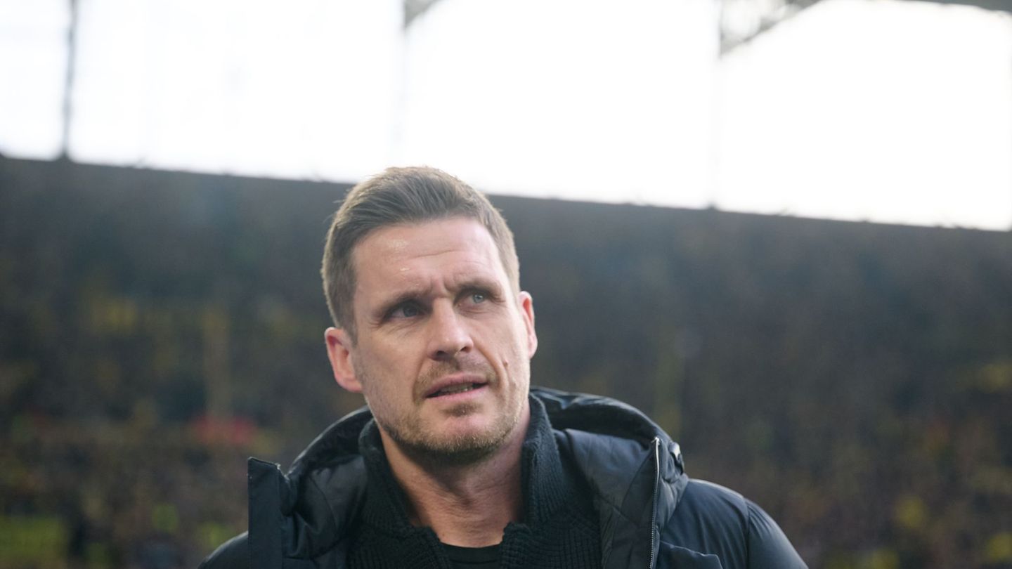 Sebastian Kehl hat beim BVB noch einen Vertrag bis Sommer 2027. Er äußerte sich nun erstmals zu einem angeblichen HSV-Interesse.