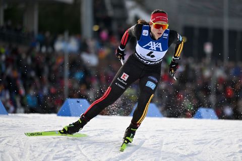 Coletta Rydzek durfte sich über den zweiten Podestplatz der Saison freuen. Foto: Hendrik Schmidt/dpa