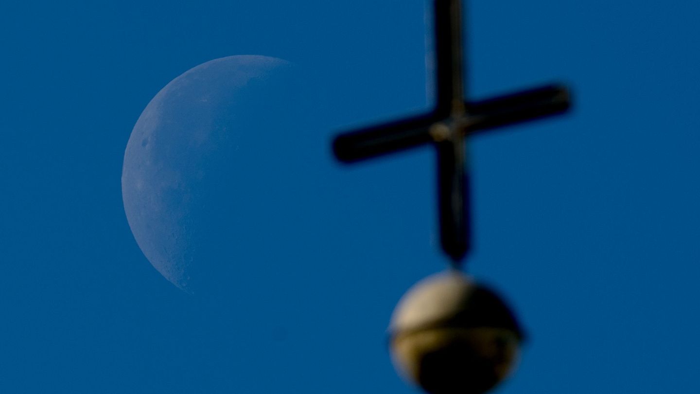 Die Zahl der Kirchenasyle in der Nordkirche sinkt. (Symbolbild) Foto: picture alliance / Swen Pförtner/dpa