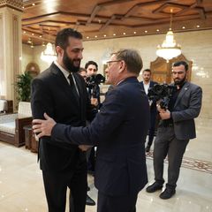 Im Oktober traf Außenminister Johann Wadephul (CDU) den syrischen Übergangspräsidenten, Ahmed al-Scharaa, in Damaskus. (Archivfo