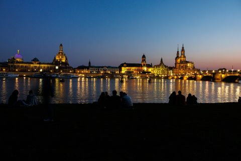 Blick aufs nächtliche Dresden