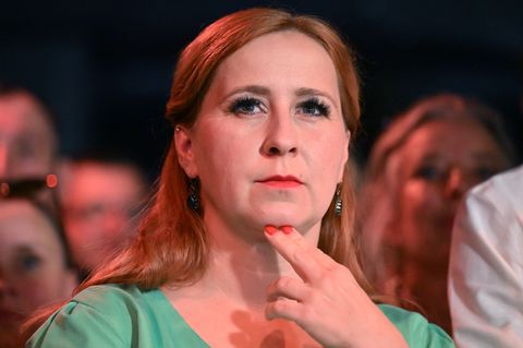 Der Vorschlag von Innenminister Armin Schuster (CDU) zur Beugehaft für ausreisepflichtige Ausländer sorgt für Kritik. (Archivbil